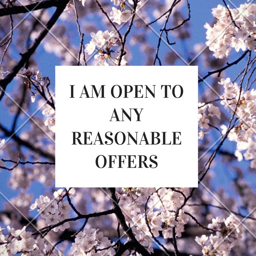 Hello!! Welcome to my closet I am open to offers!!